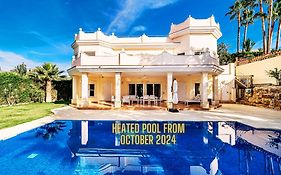 Villa Svim, Walking Distance To The Beach!