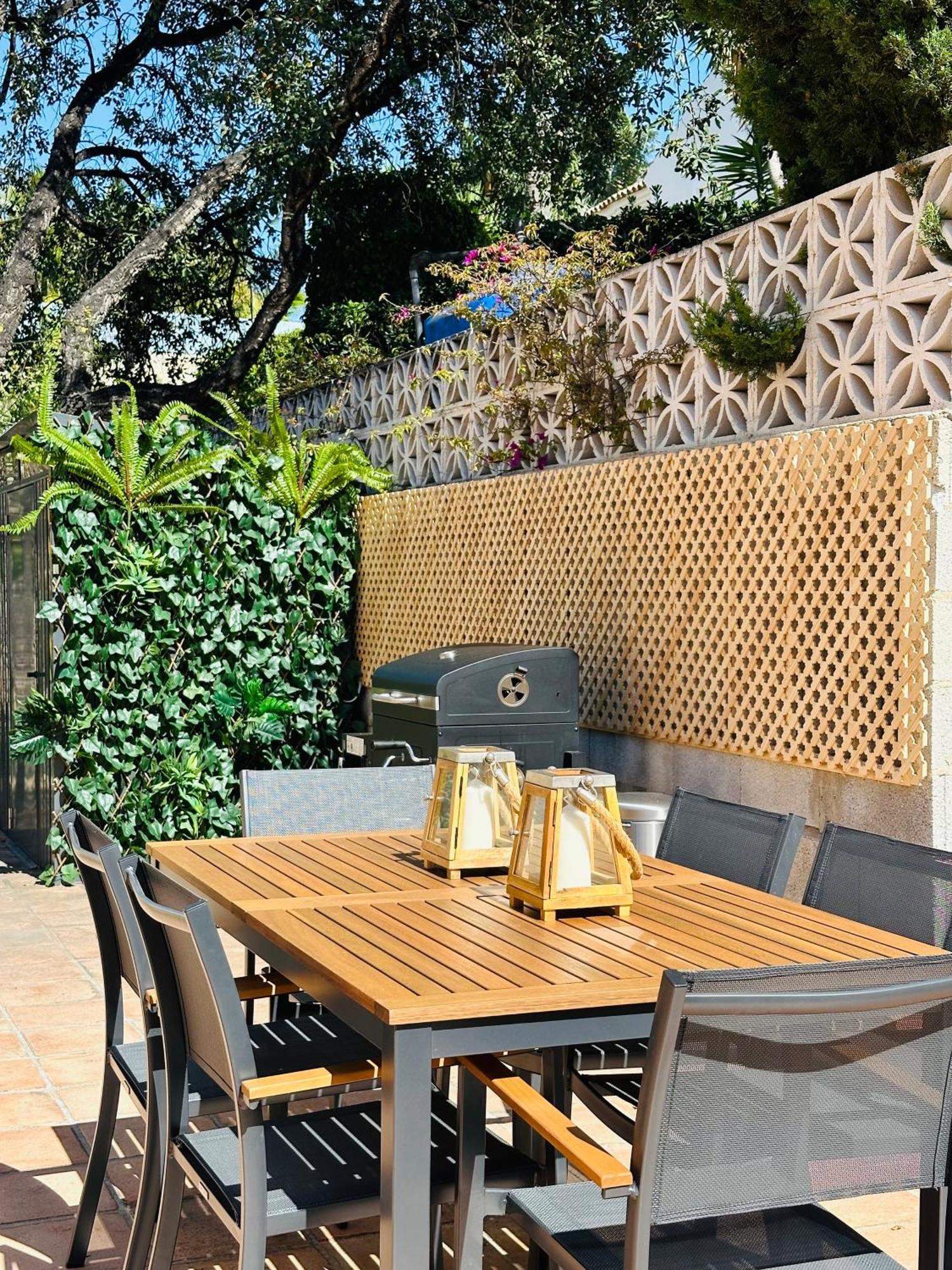 Villa Svim, Walking Distance To The Beach! Marbella Exterior photo